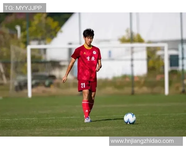 全国亚军！江汉大学男足摘得全国高校足球范畴尖端赛事银牌